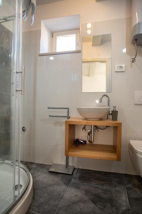 Apartments And Rooms Luan Rovinj Exterior photo