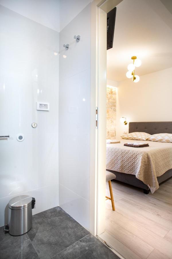 Apartments And Rooms Luan Rovinj Exterior photo