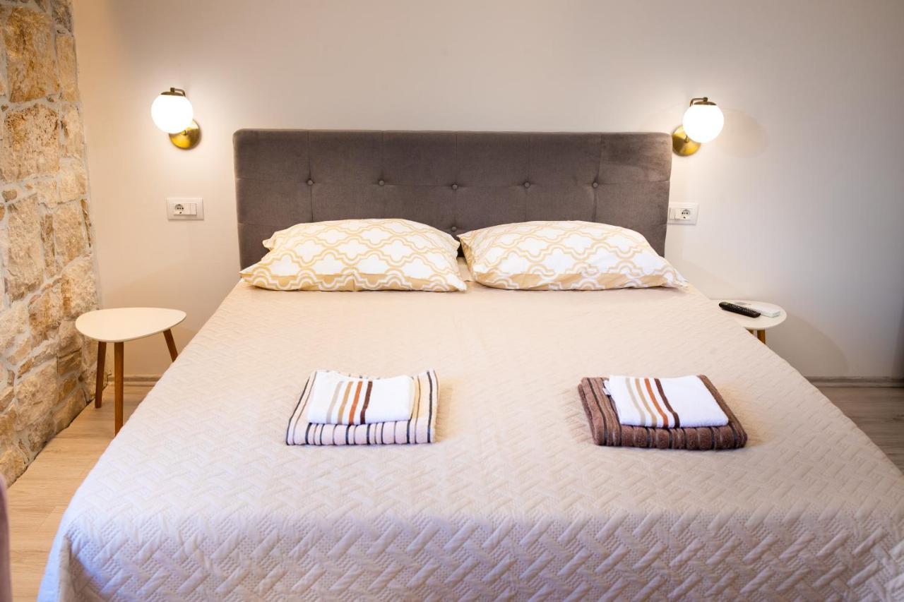 Apartments And Rooms Luan Rovinj Exterior photo